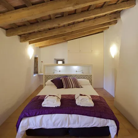 La Rectoria De Sant Miquel De Pineda