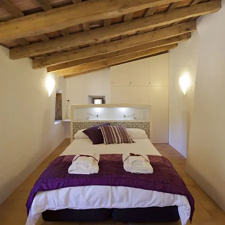 La Rectoria De Sant Miquel De Pineda Frühstückspension 3*