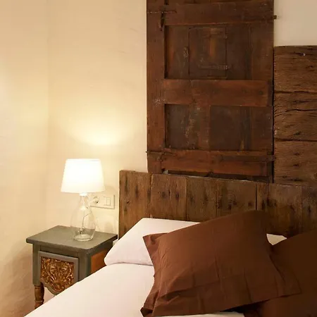 La Rectoria De Sant Miquel De Pineda Frühstückspension